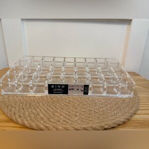 4/$25 • BINO Lips Galore Clear Lipstick Organizer